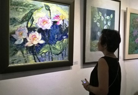 Inaugura en Hanoi la exposición de obras de arte sobre el tema de la flor de loto